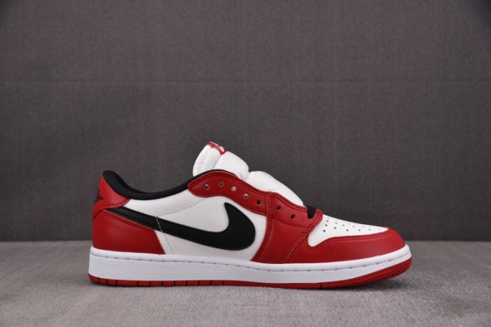 Air Jordan 1 Low OG “Chicago” HQ6998-600