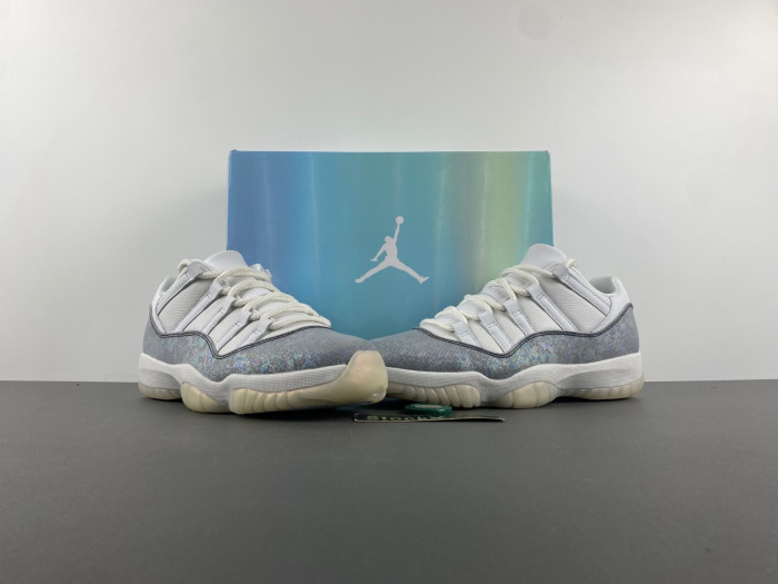 Air Jordan 11 Low CNY “Year of the Snake” HQ7000-001