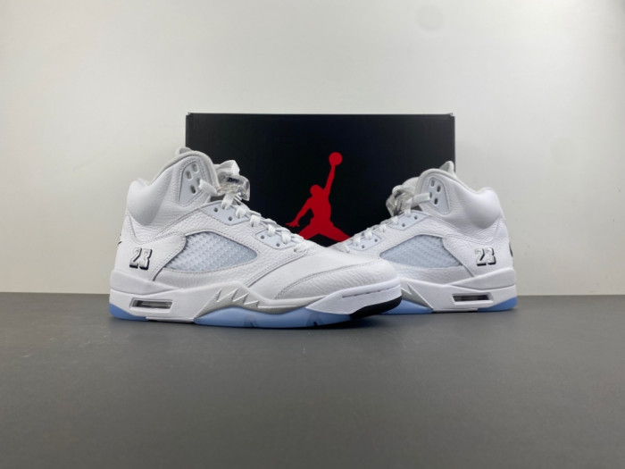 Air Jordan 5 OG “White Metallic” HQ7978-103