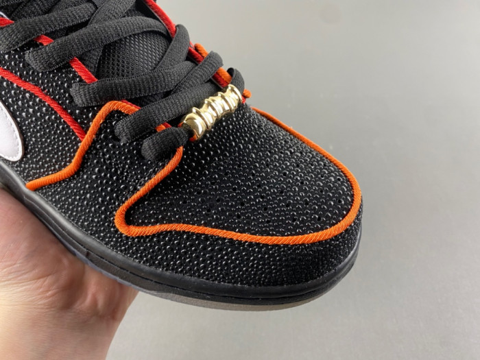 Bronx Girls Skate x Nike SB Dunk Low HV1664-001