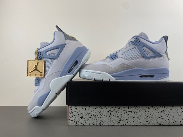 Air Jordan 4 “UNC” PE (2025) HV9204-407