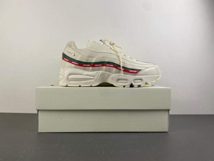 Nike Air Max 95 SP Undefeated Sail IB4453-100