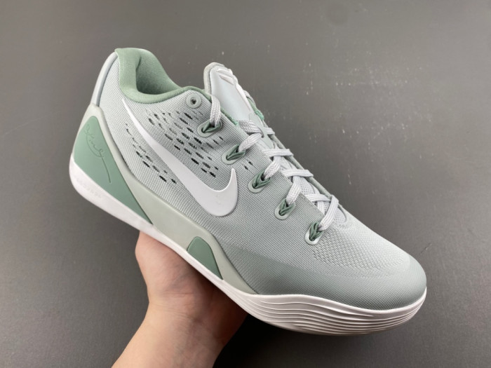 Nike Kobe 9 EM Low Protro Light Silver Steam IH1401-003