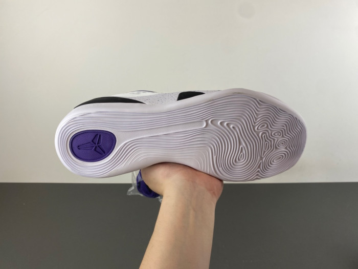 Nike Kobe 9 EM Low Protro IH1401-100
