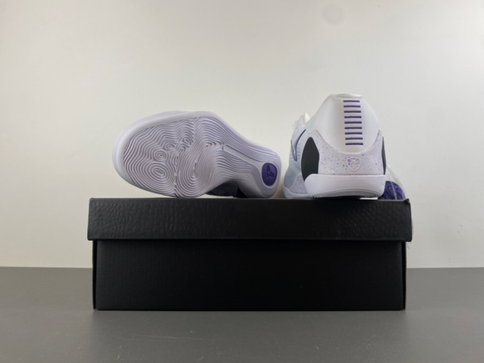 Nike Kobe 9 EM Low Protro IH1401-100