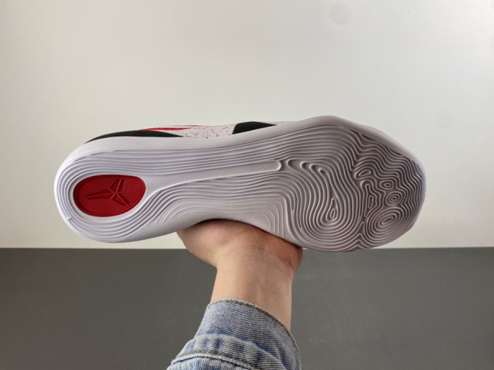 Nike Kobe 9 EM Low Protro IH1401-600