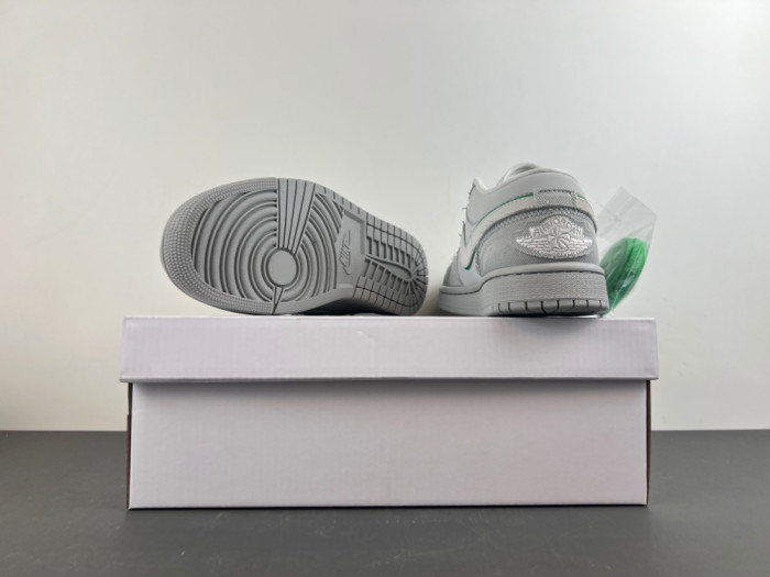 Air Jordan 1 Low SE IH3469-077