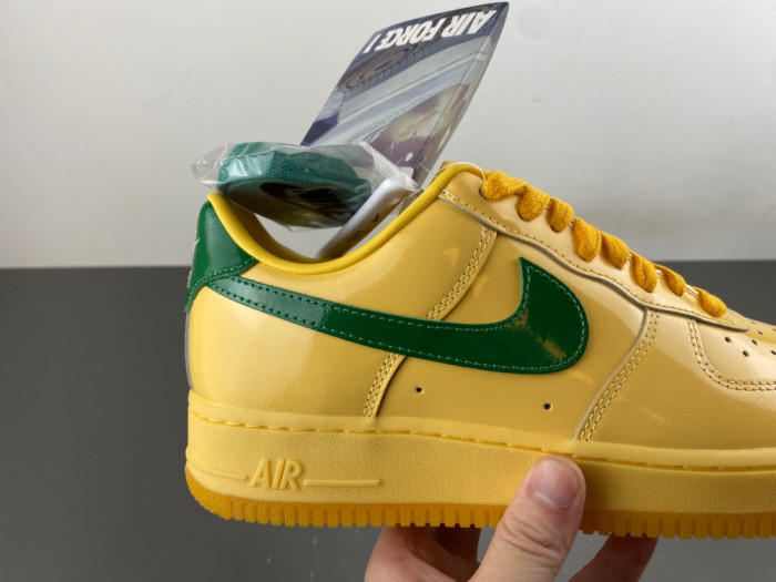 Nike Air Force 1 Low Patent Leather Topaz Gold Pine Green IO4489-700