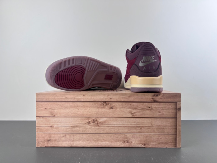 Air Jordan 3 Retro PRM Bin23 IO7744-600