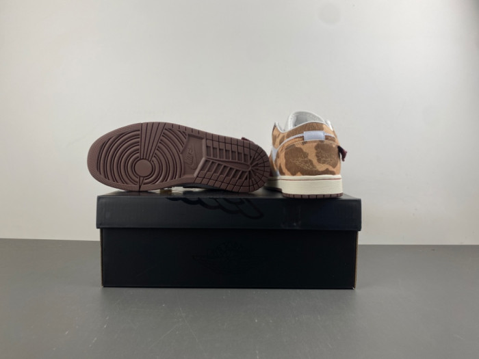 Air Jordan 1 Low SE Year of the Horse IQ5321-121