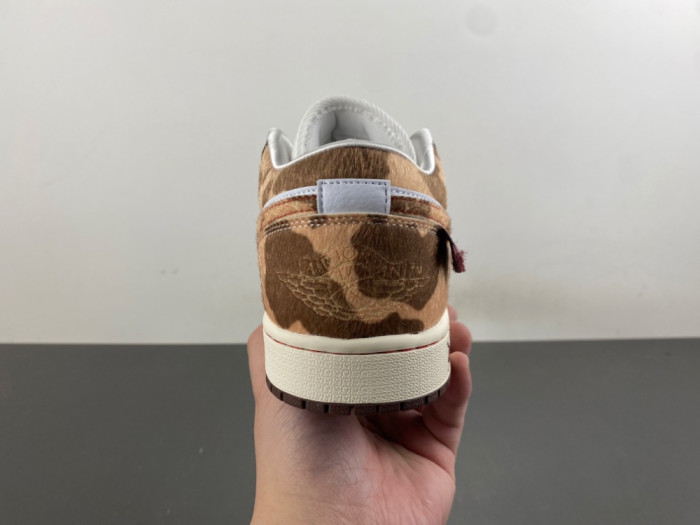 Air Jordan 1 Low SE Year of the Horse IQ5321-121