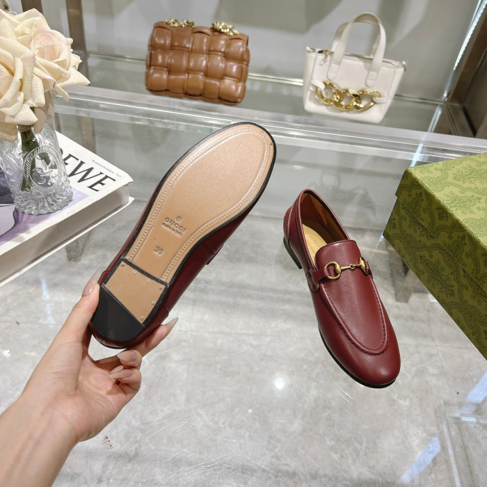 GU Loafer