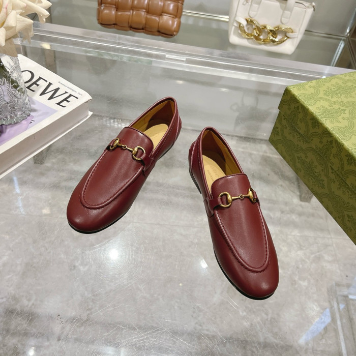 GU Loafer