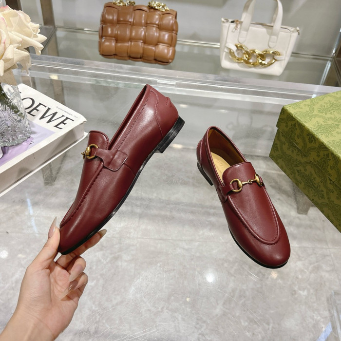 GU Loafer