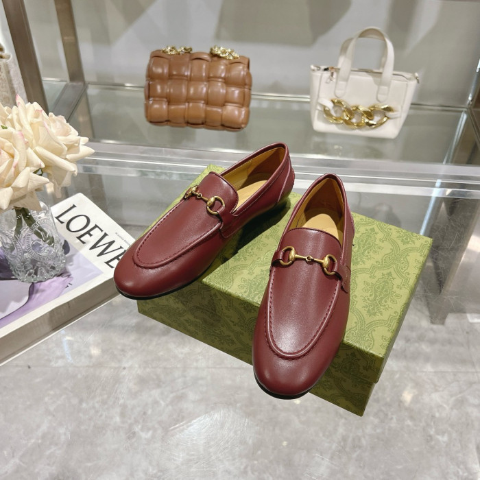 GU Loafer