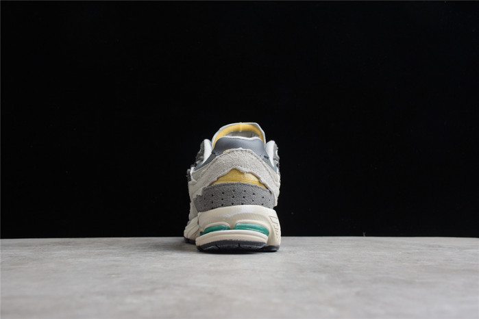 new balance 2002r protection pack rain cloud m2002rda