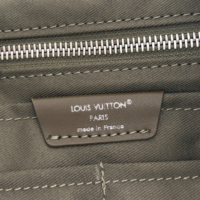 L1VV Backpack-38*44*12.5CM