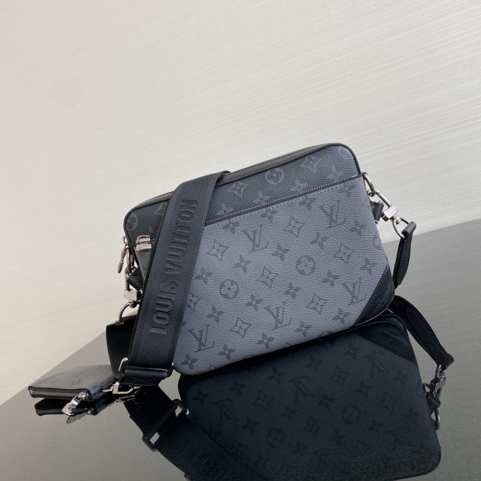 L1VV TRIO MESSENGER BAG-25 x 18.5 x 7 cm
