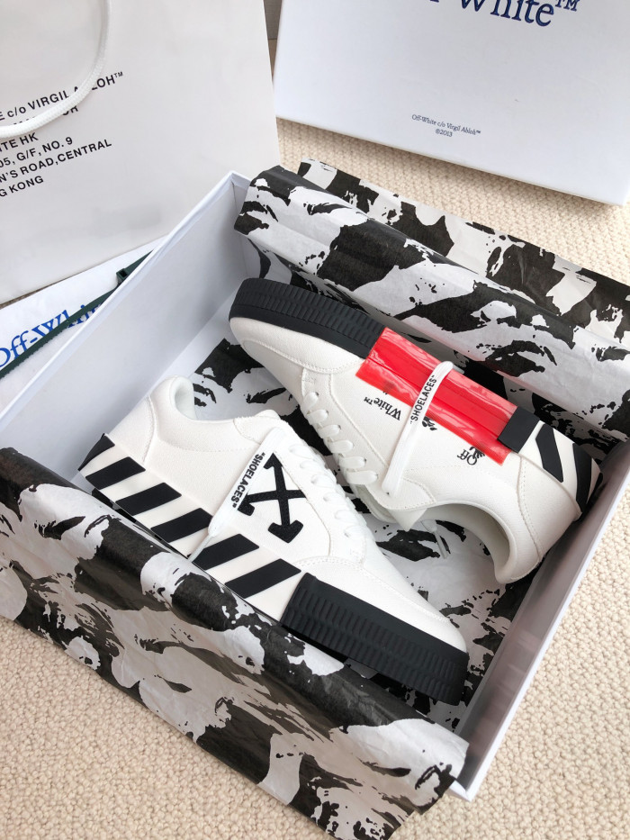 OFF-WHITE Low Vulcanized Leather Shoes