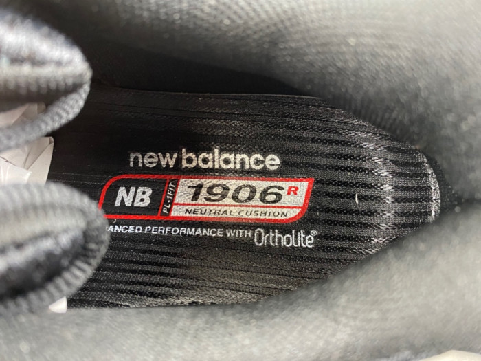 New Balance 1906R U19063Y0