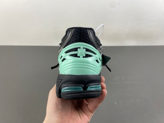 New Balance 1906R U19063Y0