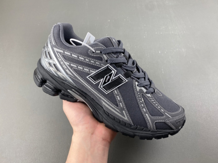 New Balance 1906R Black U1906591