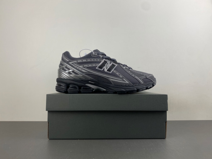 New Balance 1906R Black U1906591