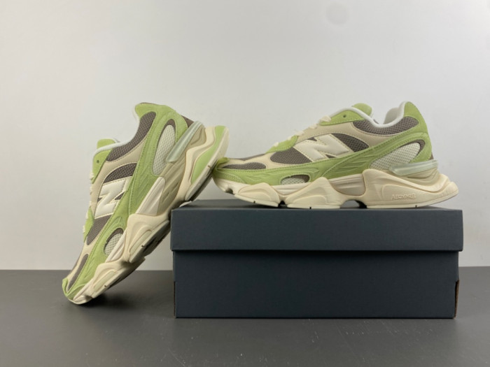 New Balance Wmns 9060R 
