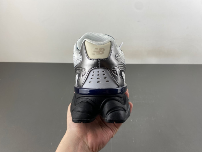 New Balance 9060 U90603GS