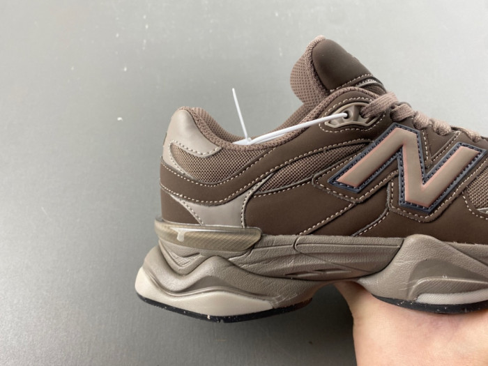 New Balance 9060 Mono Cortado U9060493
