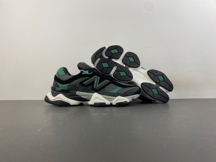 New Balance 9060 "Black Outfield" U906054Q