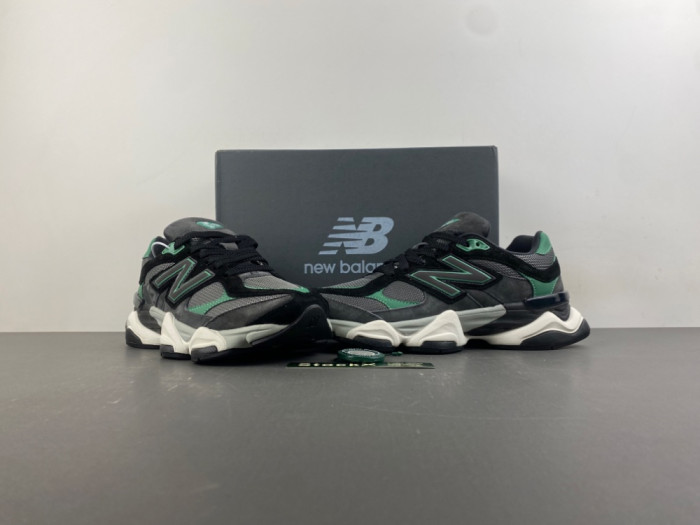 New Balance 9060 "Black Outfield" U906054Q