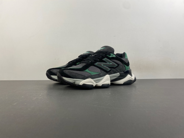 New Balance 9060 "Black Outfield" U906054Q