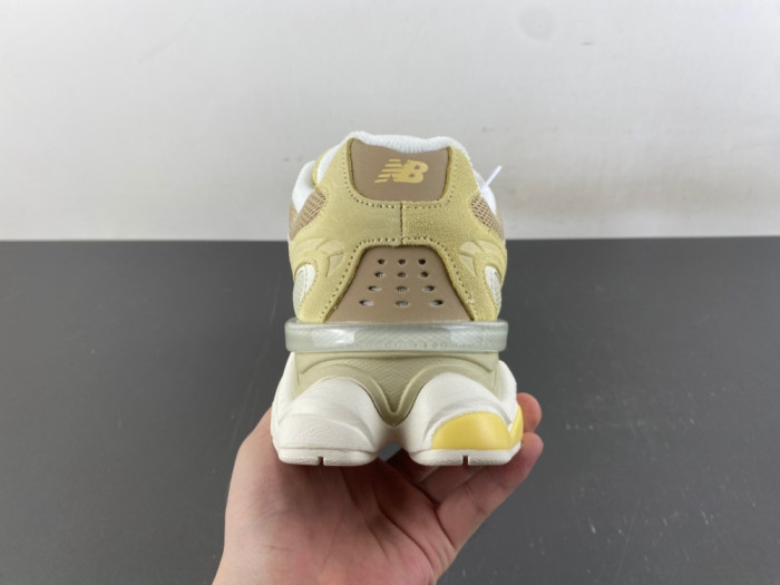 New Balance Wmns 9060R 