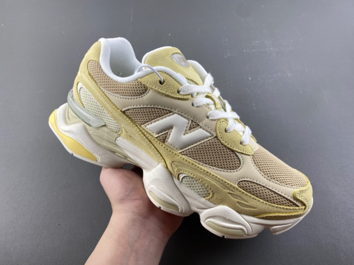 New Balance Wmns 9060R 