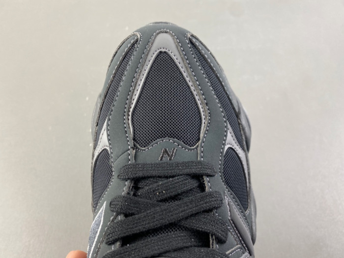 New Balance 9060 Mono Black U906079E