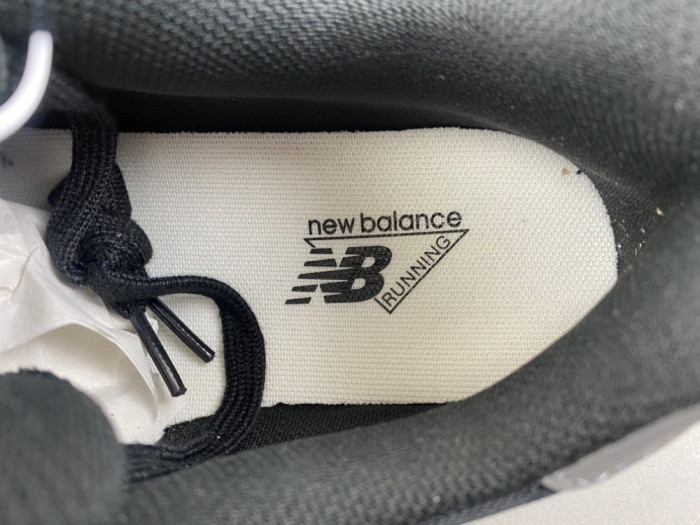 New Balance 9060 Mono Black U906079E