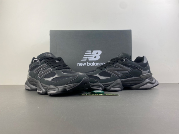 New Balance 9060 Mono Black U906079E