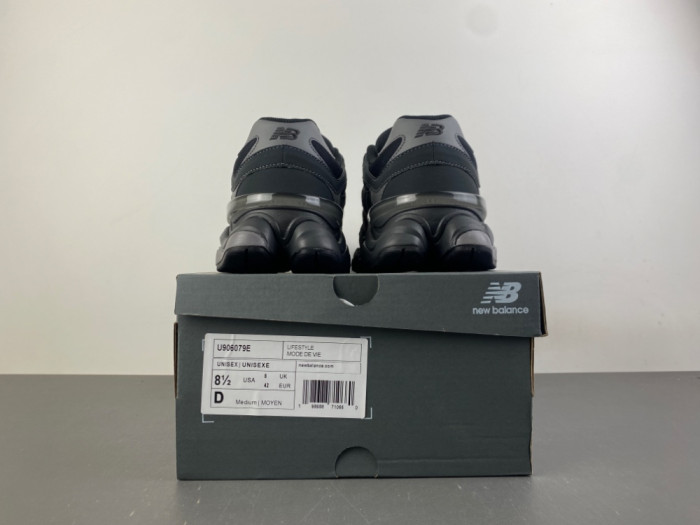 New Balance 9060 Mono Black U906079E