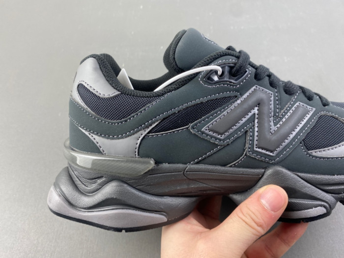 New Balance 9060 Mono Black U906079E