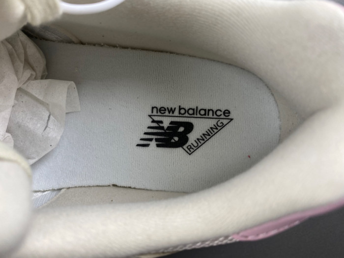 New Balance 9060 U9060AJD