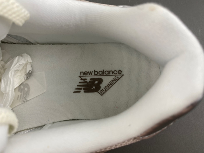 New Balance 9060 Moonbeam Silver Metallic Driftwood U9060ERM