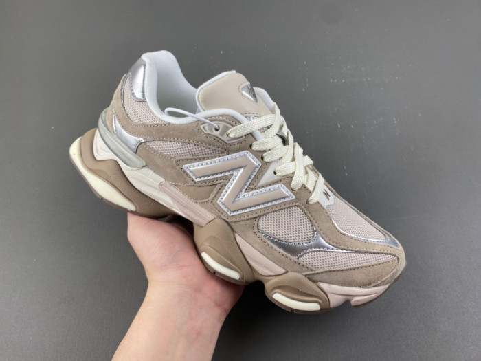 New Balance 9060 Moonbeam Silver Metallic Driftwood U9060ERM