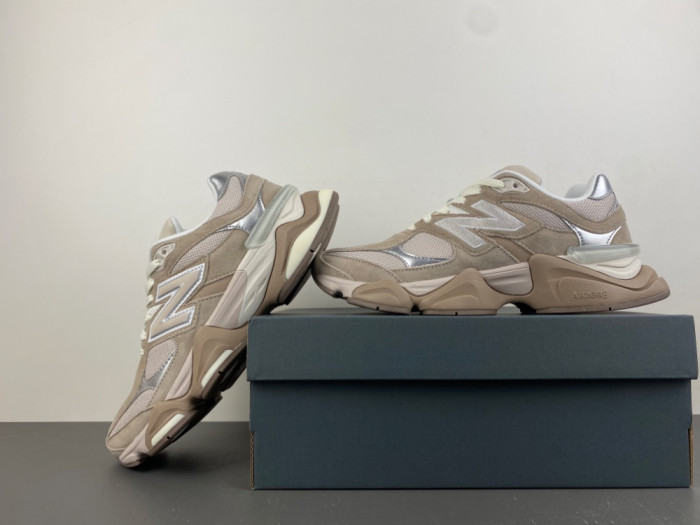 New Balance 9060 Moonbeam Silver Metallic Driftwood U9060ERM