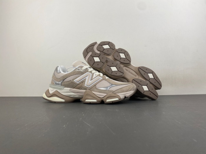 New Balance 9060 Moonbeam Silver Metallic Driftwood U9060ERM