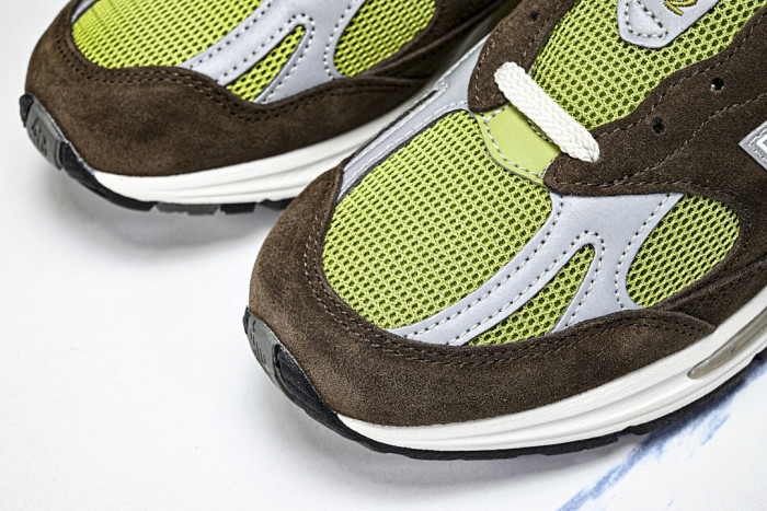 New Balance 991v2 MiUK Daniëlle Cathari x Kith Reverse Matcha U991CK2