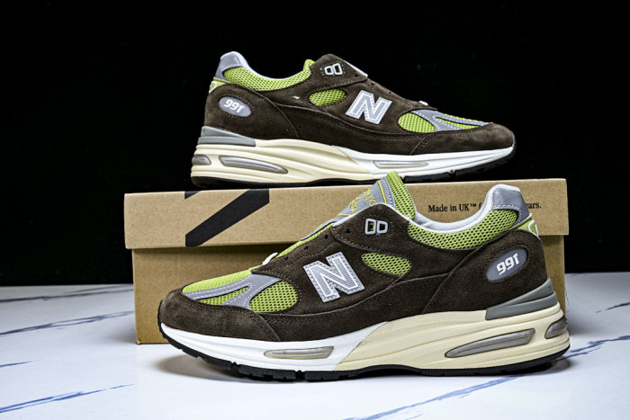 New Balance 991v2 MiUK Daniëlle Cathari x Kith Reverse Matcha U991CK2