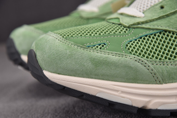 new balance 993 miusa teddy santis chive u993gw