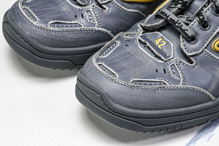 Balen Hamptons Worn-Out WCURB1180