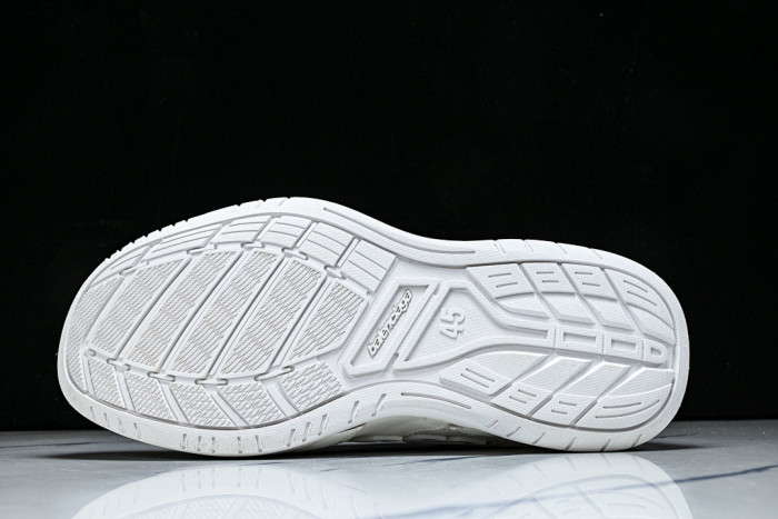 Balen Hamptons Worn-Out WCURB9141White